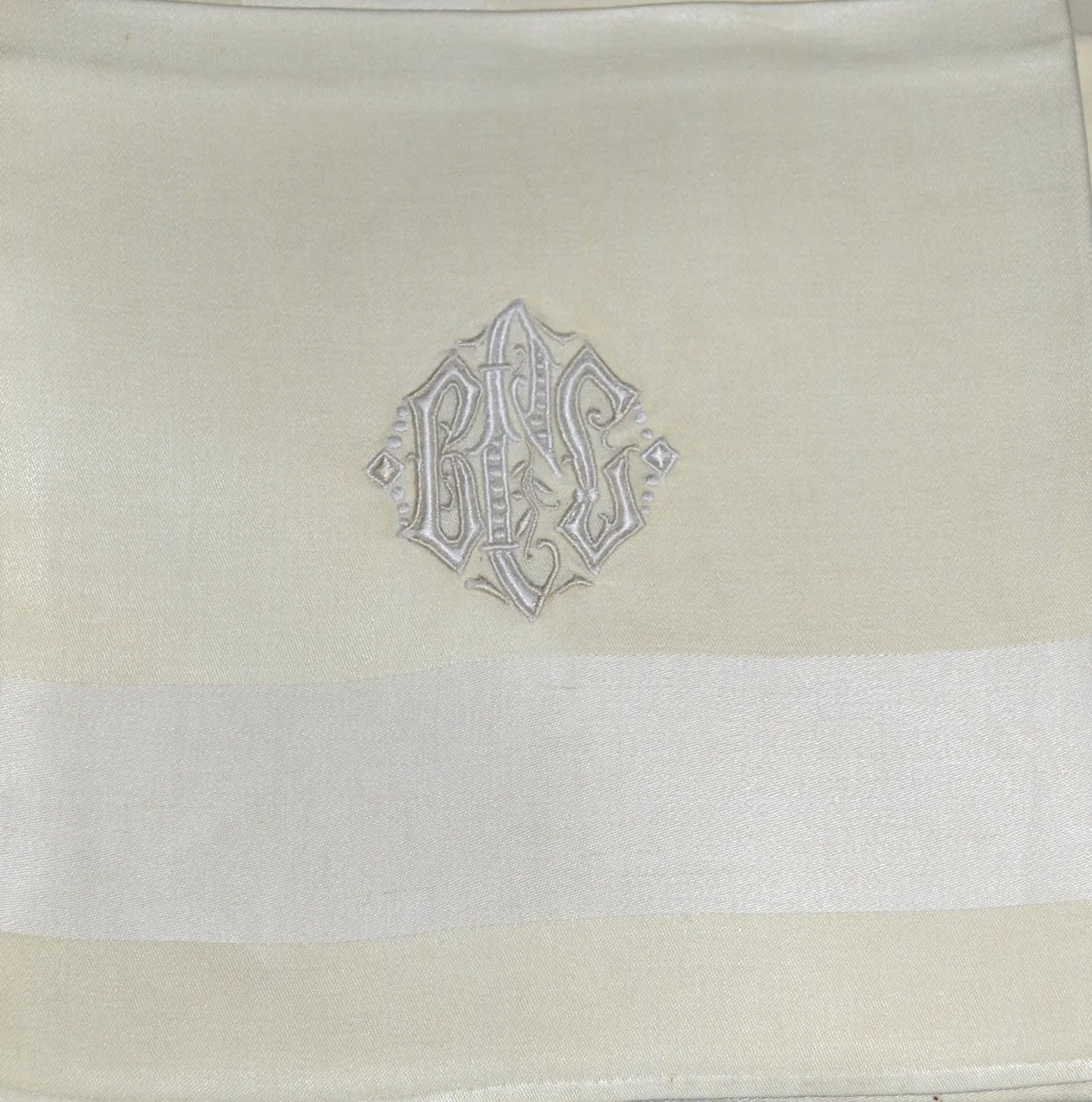 10 Banded Damask Monogrammed Vintage Dinner Napkins