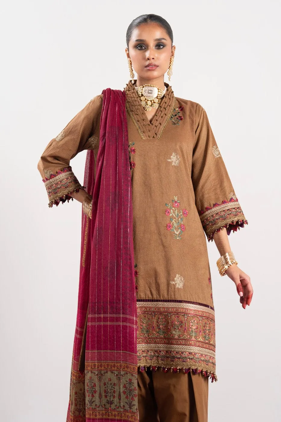 3 Pc Embroidered Glim Suit With Zari Lawn Dupatta