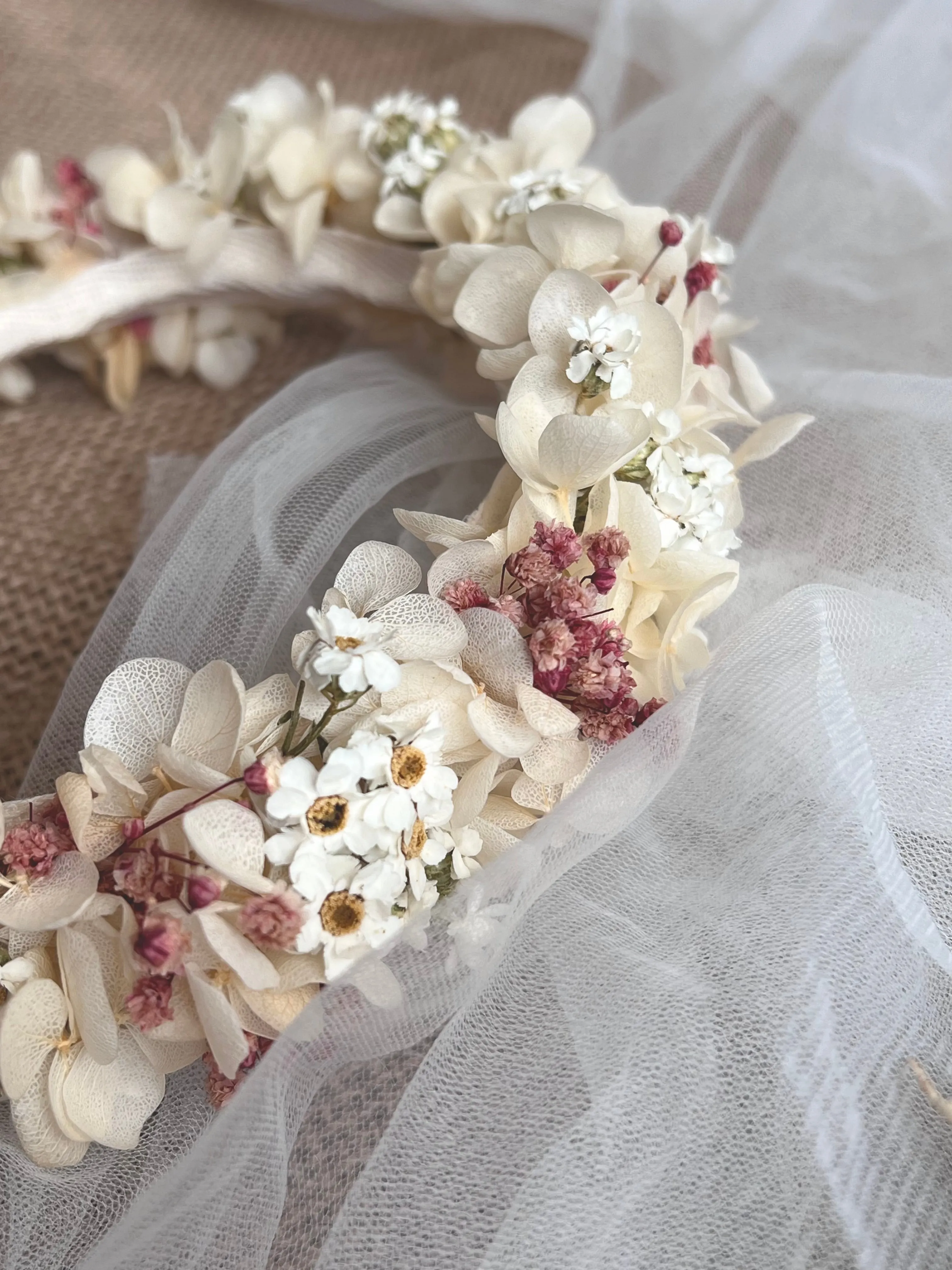 Boho Bridal Flower Crown, Whimsical Pastel Floral Headband, Summer Bridal Dried Flower Headpiece, Hydrangea Daisy Tiara for Brides