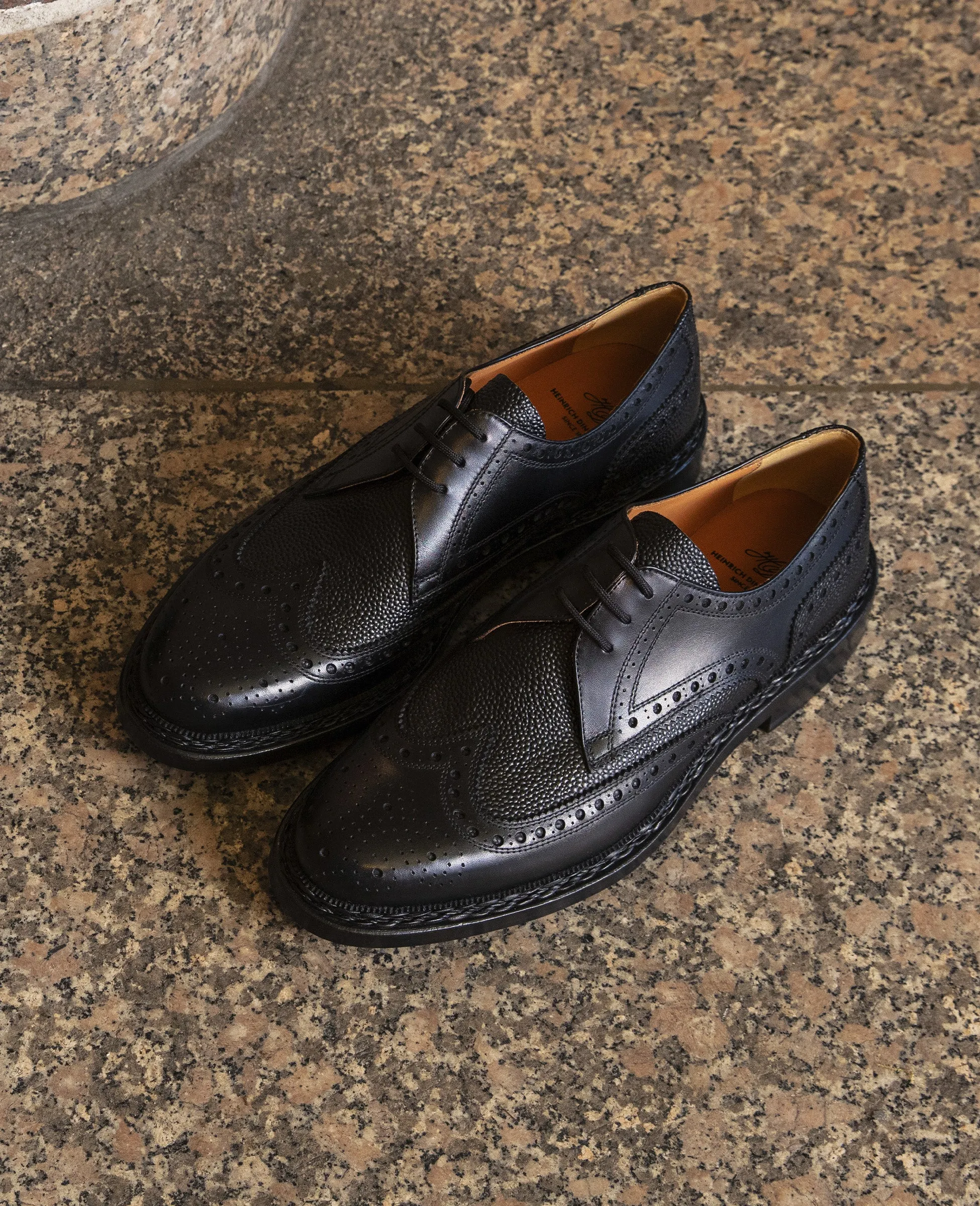 Buda Full Brogue SG - Black