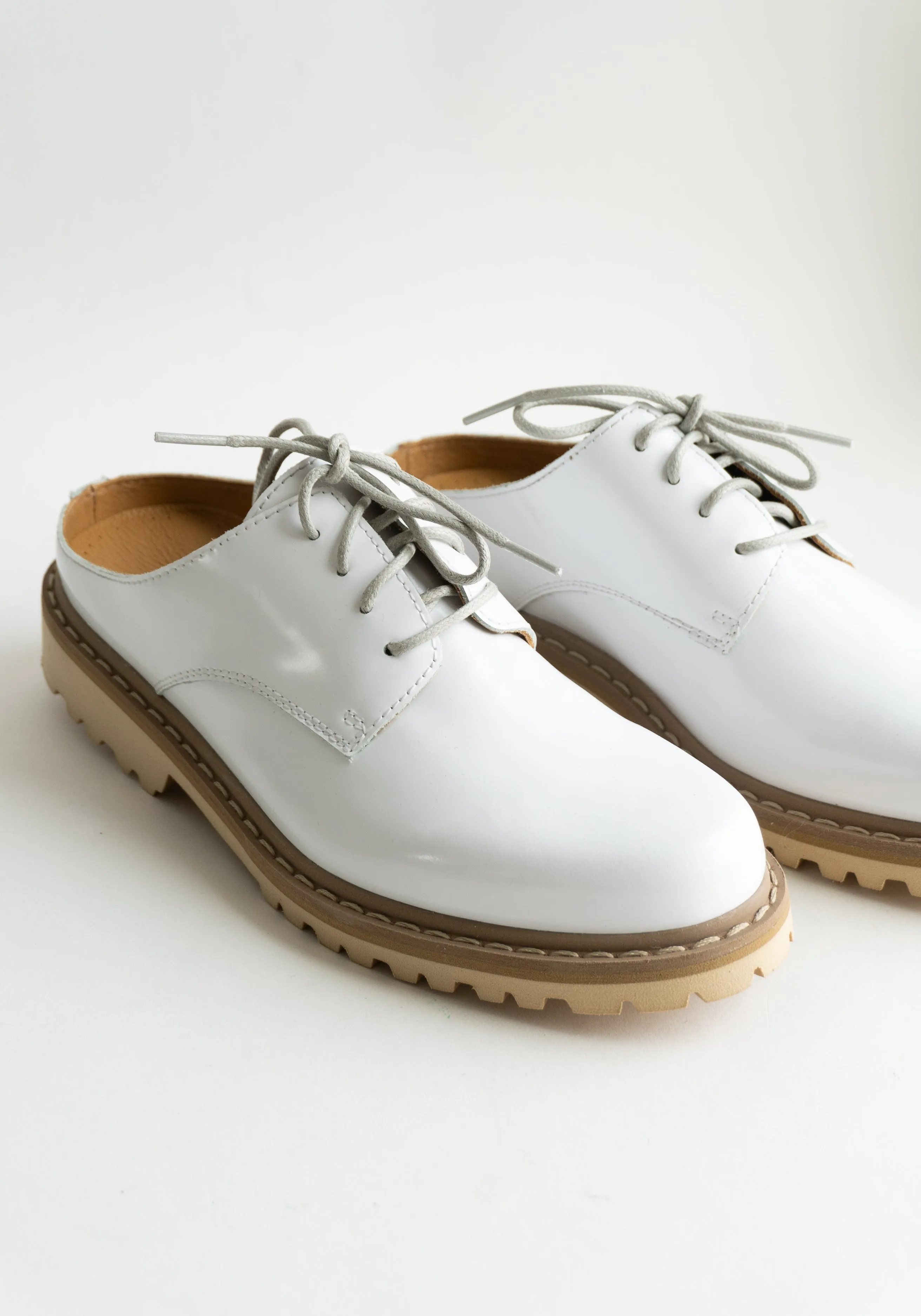 Fay Oxford Slide in White