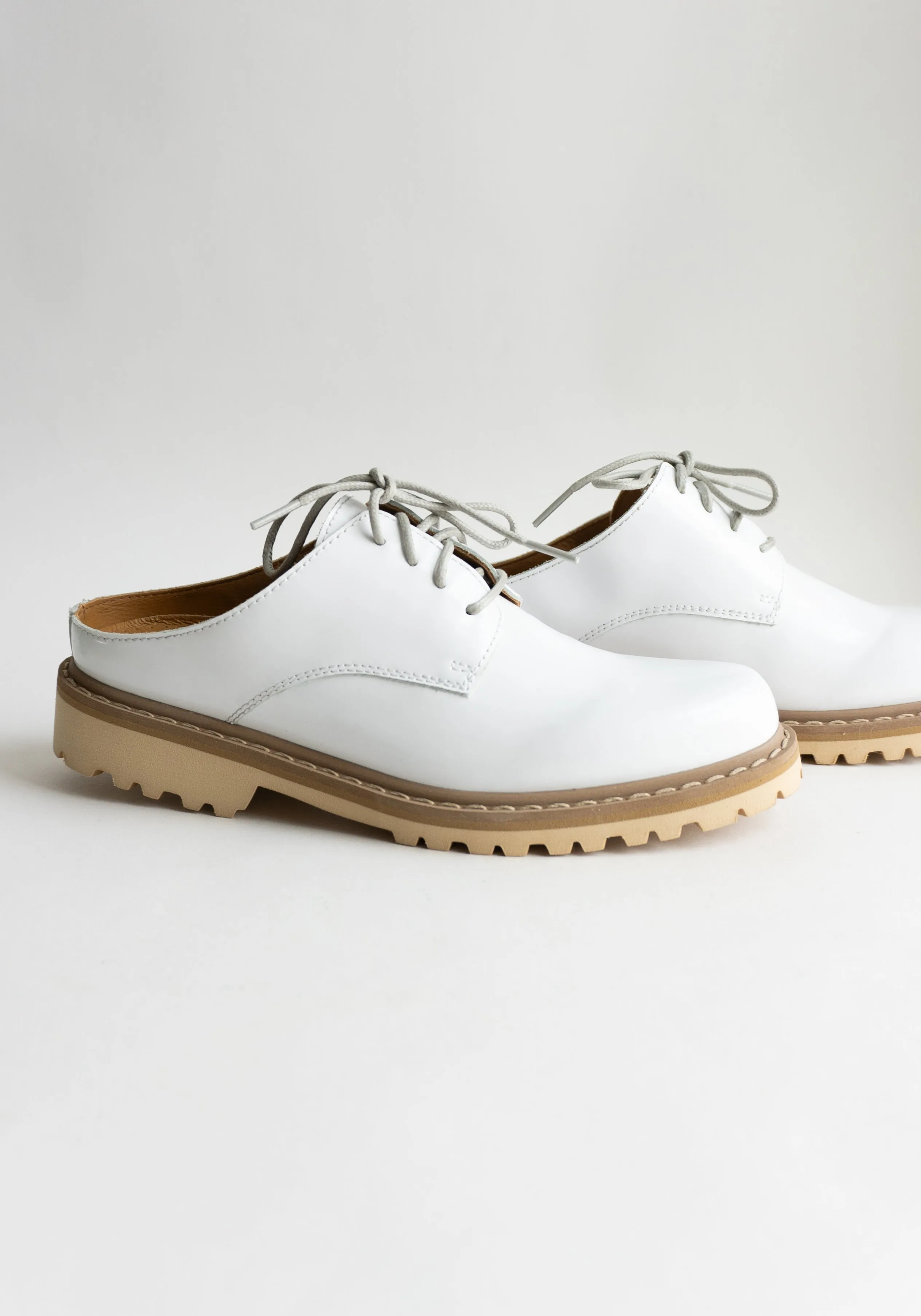 Fay Oxford Slide in White