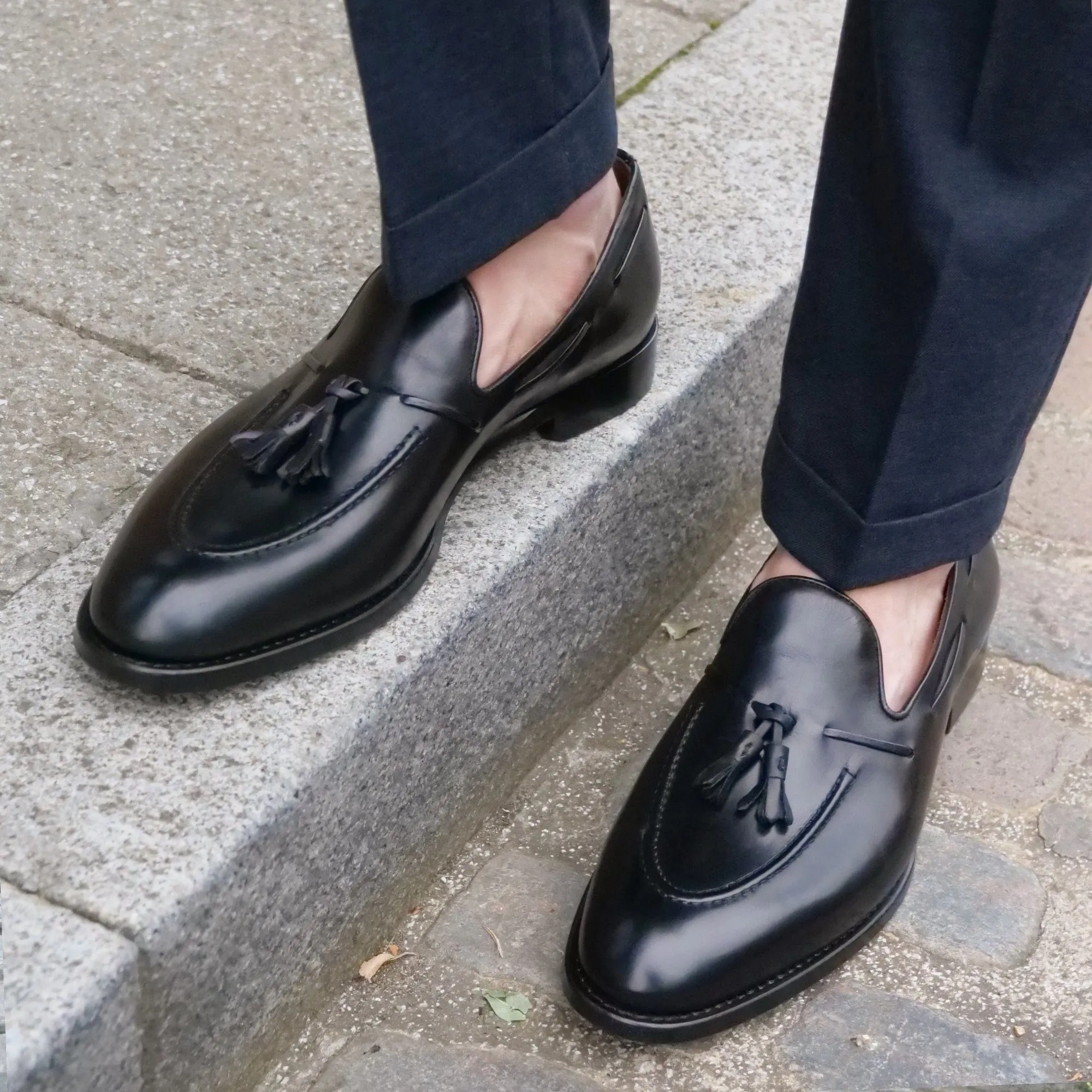 Henley Tassel Loafer Black