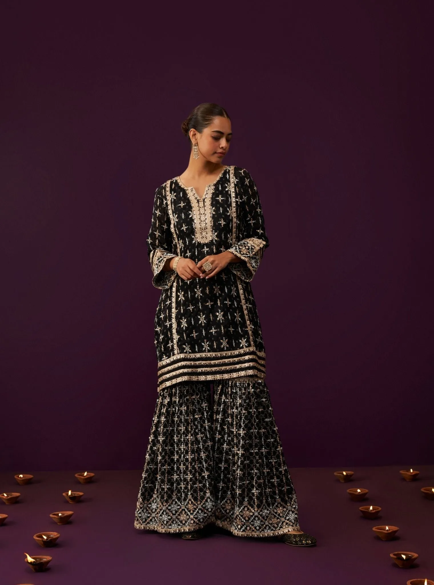 Mulmul Banrasi Mehreen Black Kurta With Mulmul Banrasi Mehreen Black Garara