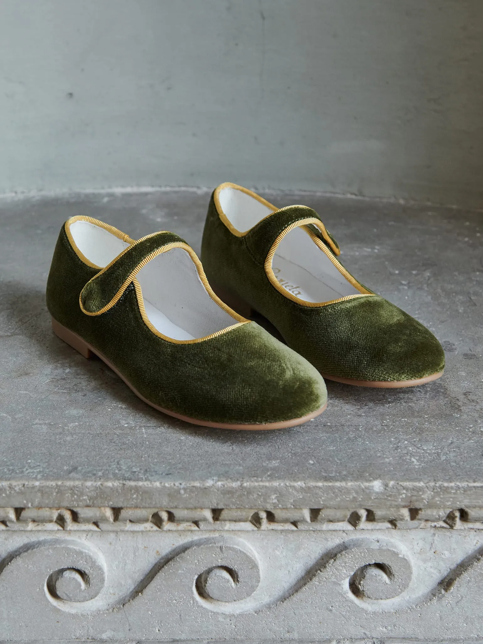 Olive Velvet Girl Mary Jane Shoes