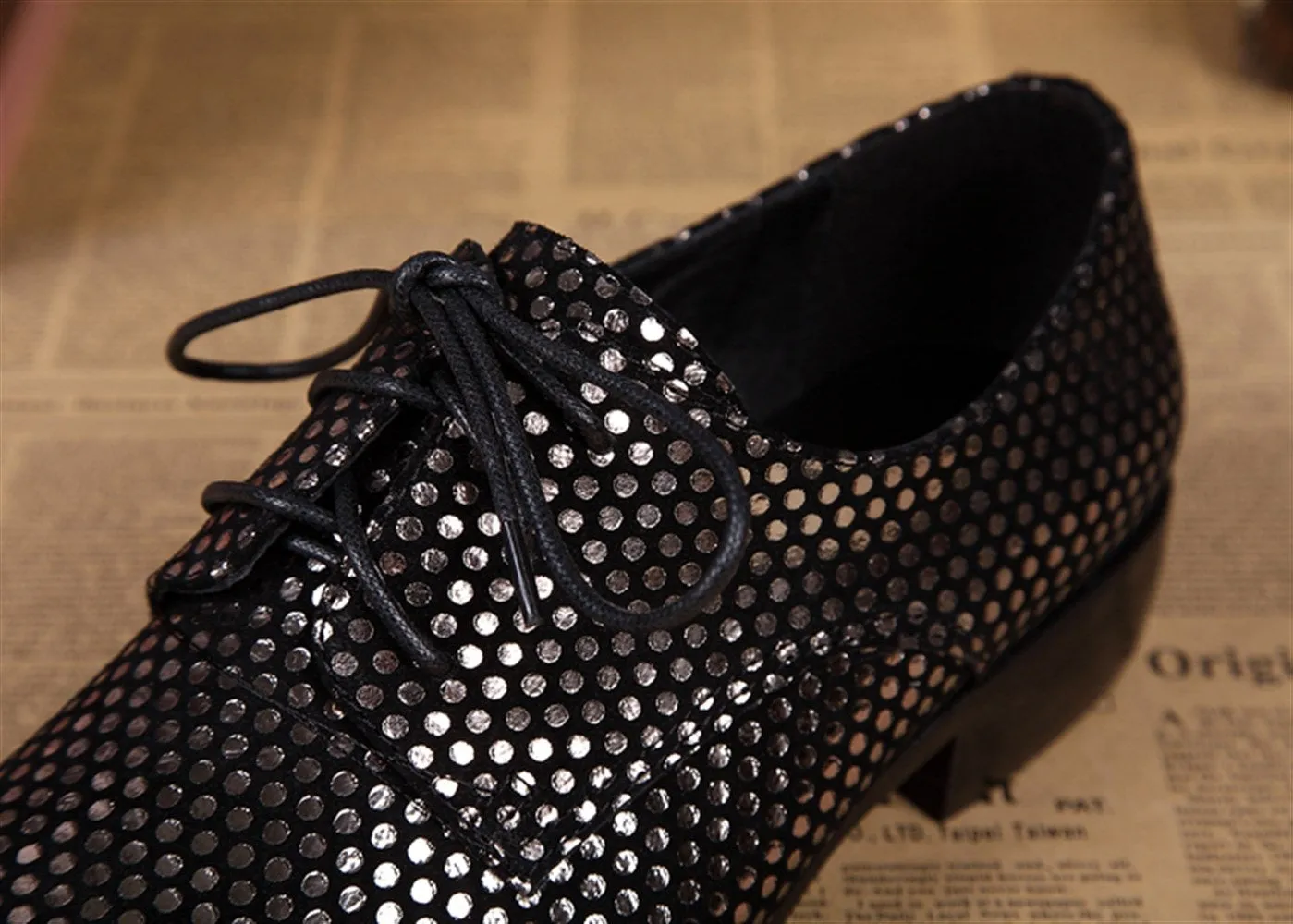 Pointed Lace Up Formal Oxford Shoes