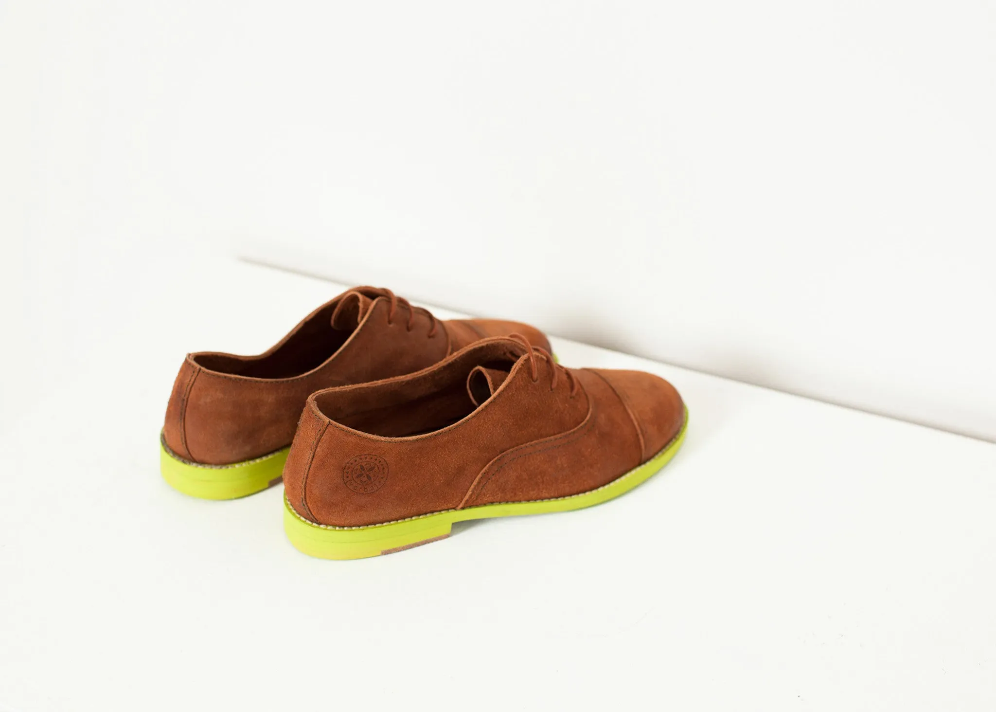 Suede Oxford in Natural/Lime -UEB